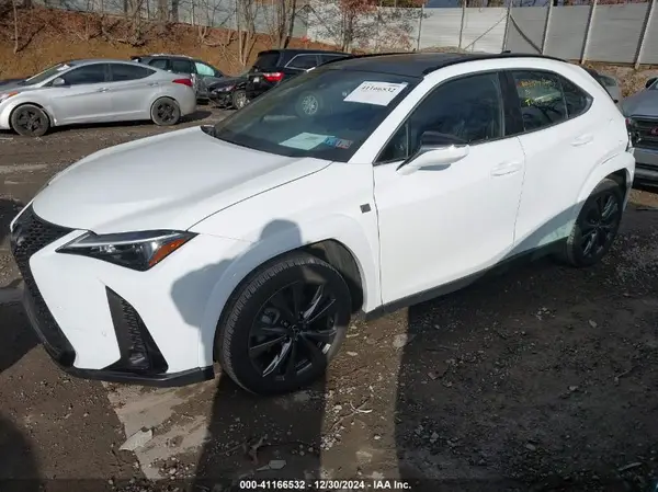 JTHB9JBH7P2063617 2023 LEXUS UX - Image 2