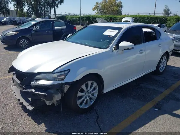 JTHBA1BL8GA001905 2016 LEXUS GS - Image 2