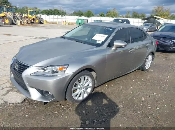JTHBA1D20G5005878 2016 LEXUS IS - Image 2