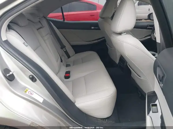 JTHBA1D20G5005878 2016 LEXUS IS - Image 8