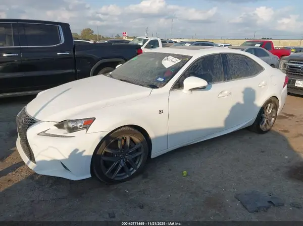 JTHBA1D20G5006304 2016 LEXUS IS - Image 2
