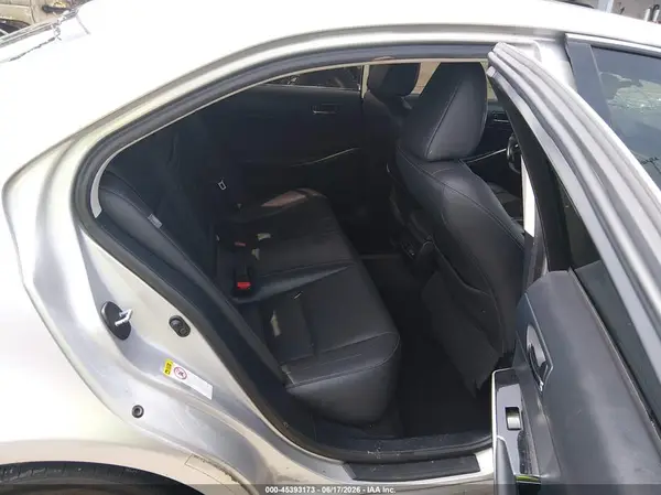 JTHBA1D20G5007517 2016 LEXUS IS - Image 8