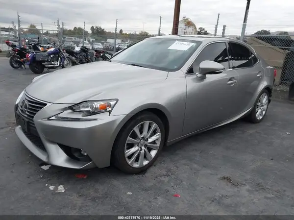 JTHBA1D20G5010546 2016 LEXUS IS - Image 2