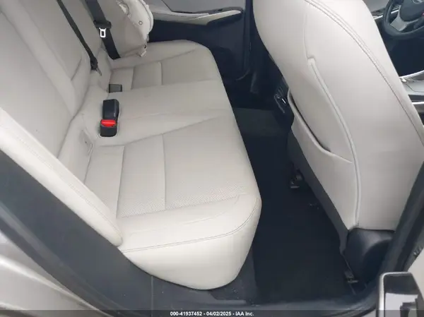 JTHBA1D20G5013446 2016 LEXUS IS - Image 8