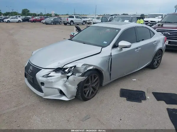 JTHBA1D20G5015682 2016 LEXUS IS - Image 2