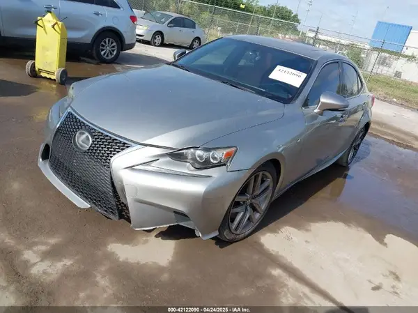 JTHBA1D20G5028254 2016 LEXUS IS - Image 2