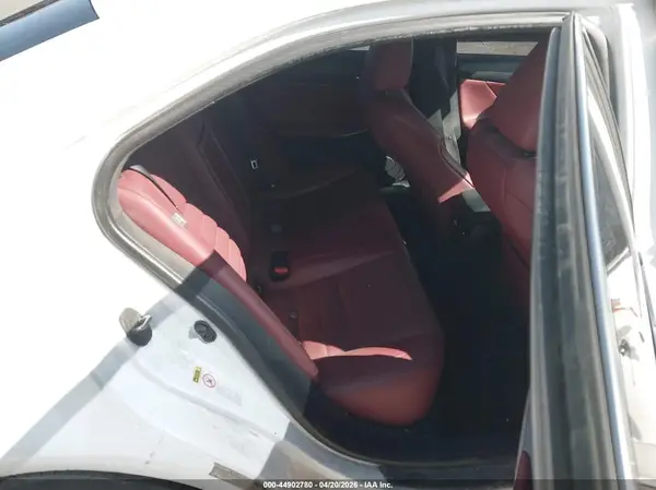 JTHBA1D20G5032689 2016 LEXUS IS - Image 8