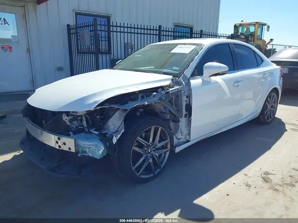 JTHBA1D20G5036130 2016 LEXUS IS - Image 2
