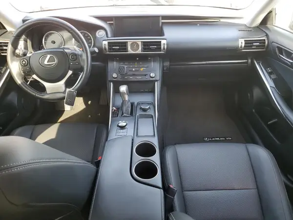 JTHBA1D20G5038041 2016 LEXUS IS - Image 8