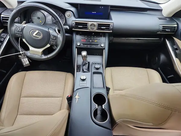 JTHBA1D20H5040387 2017 LEXUS IS - Image 8