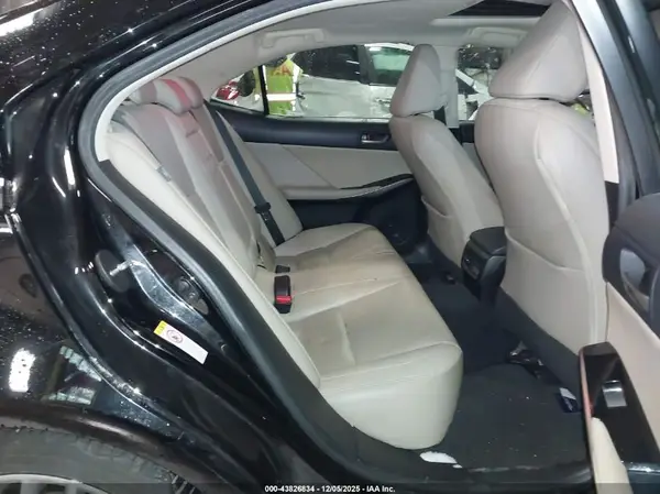 JTHBA1D20H5040986 2017 LEXUS IS - Image 8