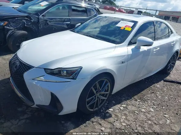 JTHBA1D20H5042222 2017 LEXUS IS - Image 2