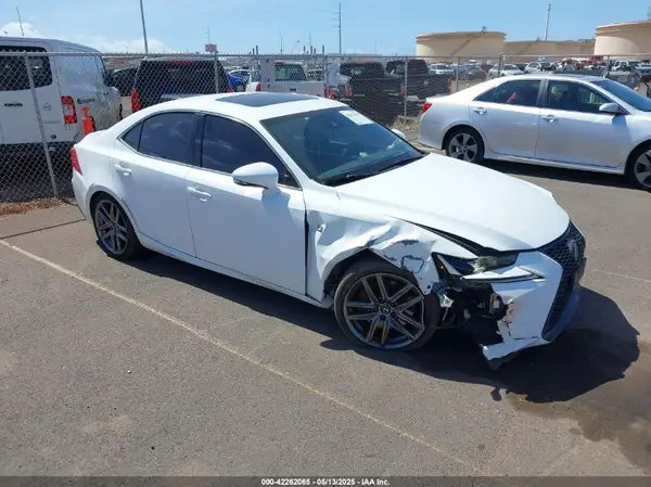 JTHBA1D20H5059585 2017 LEXUS IS - Image 1