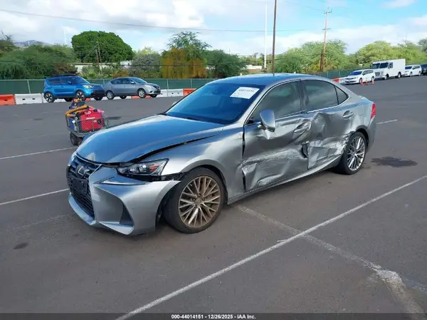 JTHBA1D20H5060297 2017 LEXUS IS - Image 2