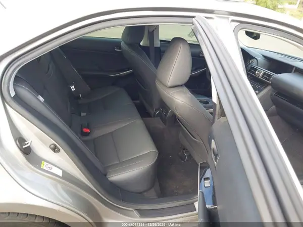 JTHBA1D20H5060297 2017 LEXUS IS - Image 8