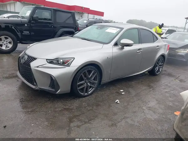JTHBA1D20J5064694 2018 LEXUS IS - Image 2