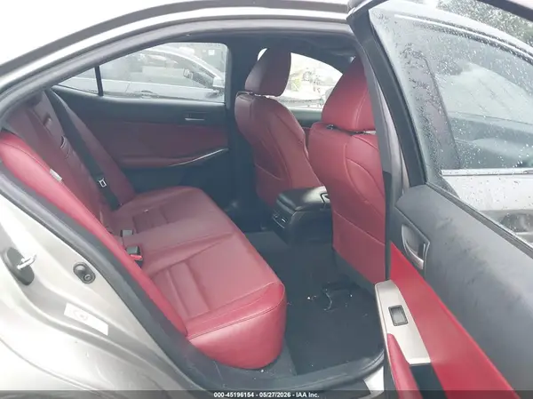 JTHBA1D20J5064694 2018 LEXUS IS - Image 8