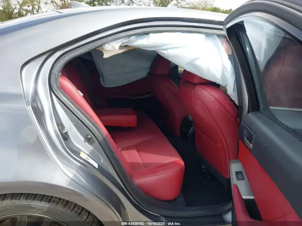 JTHBA1D20J5065635 2018 LEXUS IS - Image 8