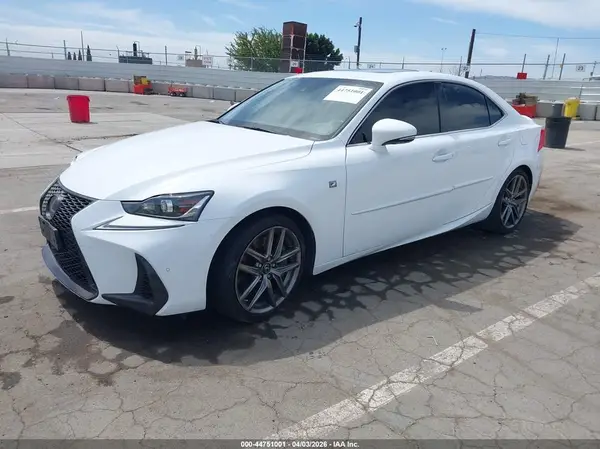 JTHBA1D20J5066087 2018 LEXUS IS - Image 2