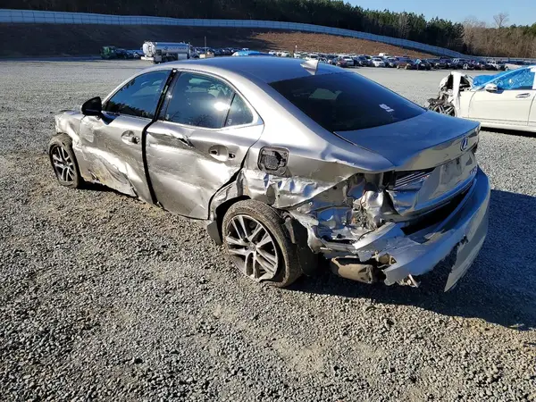 JTHBA1D20J5076151 2018 LEXUS IS - Image 2