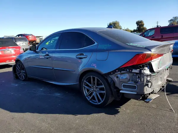JTHBA1D20J5077428 2018 LEXUS IS - Image 2