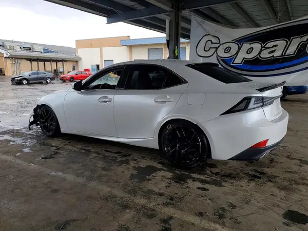 JTHBA1D20J5078594 2018 LEXUS IS - Image 2