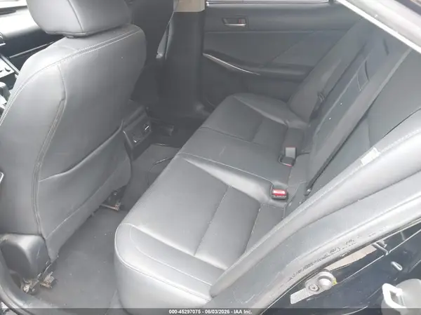 JTHBA1D20J5079518 2018 LEXUS IS - Image 8