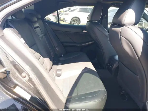 JTHBA1D20J5079955 2018 LEXUS IS - Image 8