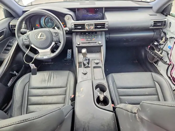JTHBA1D20K5084171 2019 LEXUS IS - Image 8