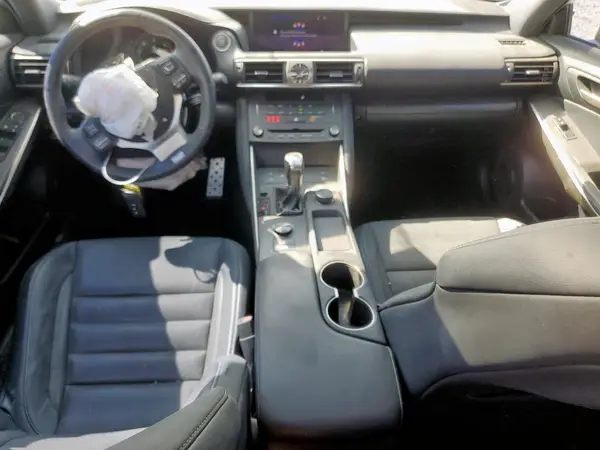 JTHBA1D20K5089693 2019 LEXUS IS - Image 8