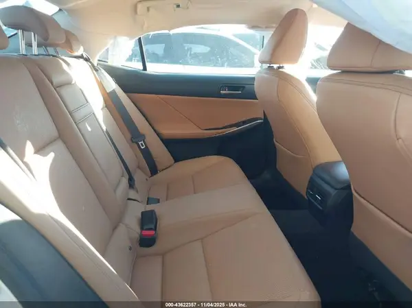 JTHBA1D20K5095655 2019 LEXUS IS - Image 8