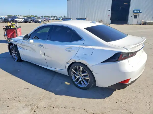 JTHBA1D20K5098040 2019 LEXUS IS - Image 2