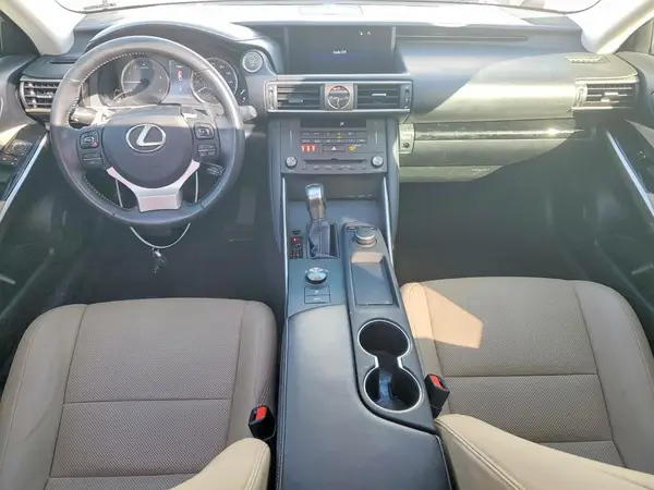 JTHBA1D20K5098040 2019 LEXUS IS - Image 8