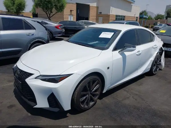 JTHBA1D20S5133885 2025 LEXUS IS - Image 2