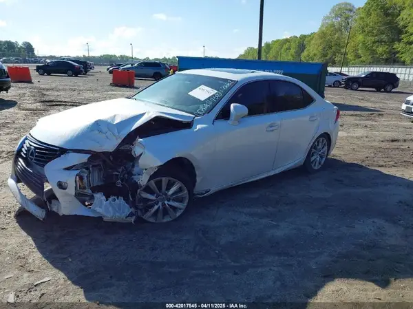 JTHBA1D21G5008661 2016 LEXUS IS - Image 2