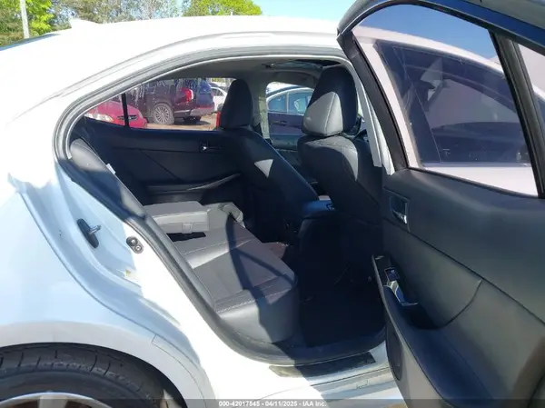 JTHBA1D21G5008661 2016 LEXUS IS - Image 8