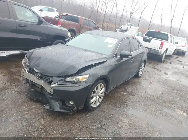 JTHBA1D21G5009129 2016 LEXUS IS - Image 2
