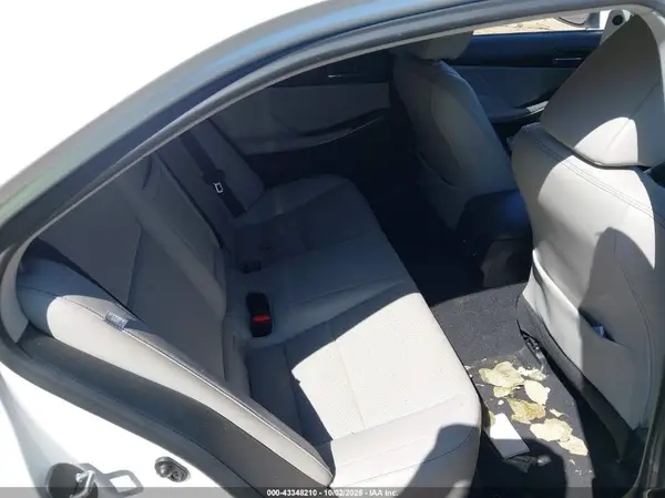 JTHBA1D21G5010362 2016 LEXUS IS - Image 8