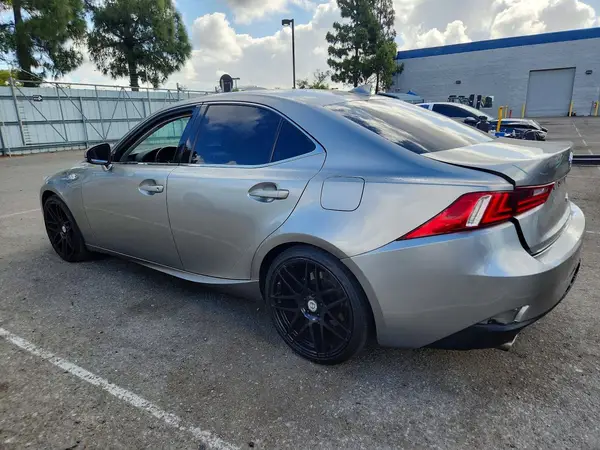 JTHBA1D21G5010393 2016 LEXUS IS - Image 2