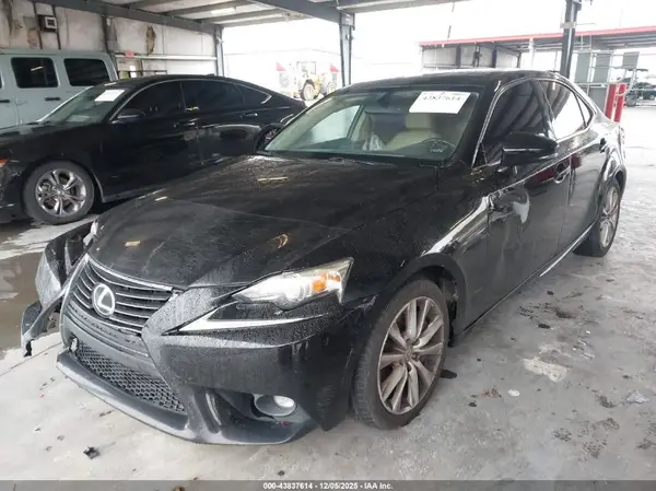 JTHBA1D21G5019286 2016 LEXUS IS - Image 2