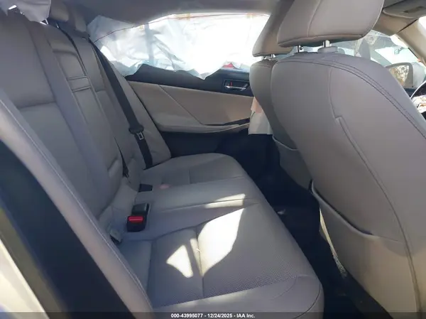 JTHBA1D21G5028070 2016 LEXUS IS - Image 8