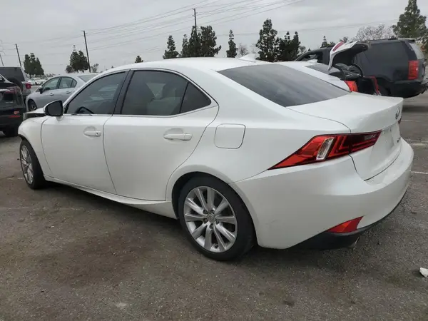 JTHBA1D21G5032913 2016 LEXUS IS - Image 2