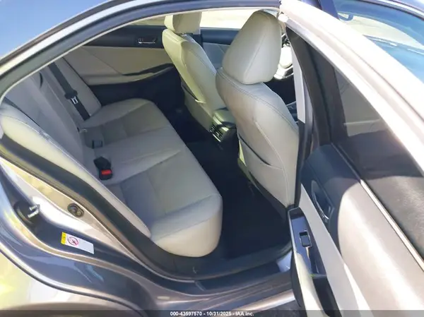 JTHBA1D21G5036878 2016 LEXUS IS - Image 8
