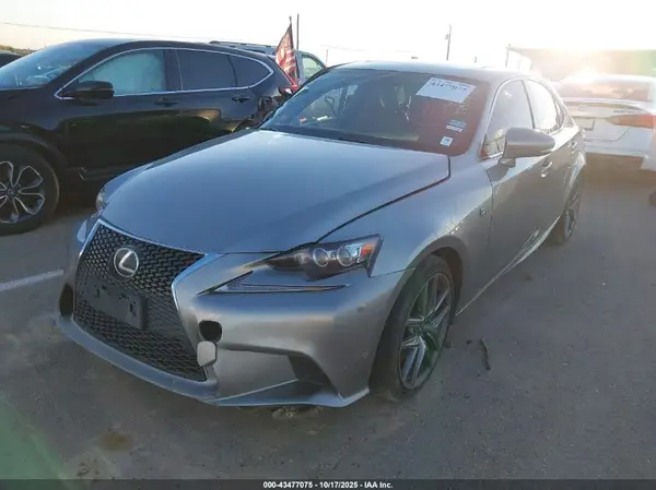 JTHBA1D21G5038520 2016 LEXUS IS - Image 2