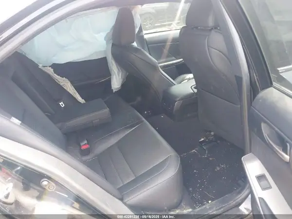 JTHBA1D21H5039829 2017 LEXUS IS - Image 8