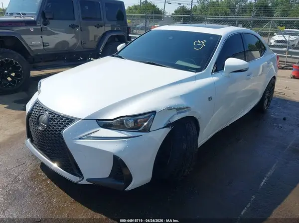 JTHBA1D21H5041256 2017 LEXUS IS - Image 2
