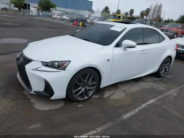 JTHBA1D21H5049082 2017 LEXUS IS - Image 2