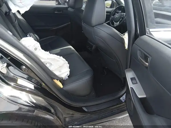 JTHBA1D21H5049213 2017 LEXUS IS - Image 8
