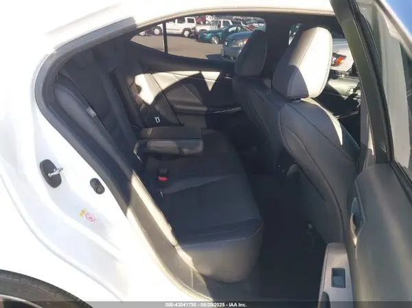 JTHBA1D21H5058753 2017 LEXUS IS - Image 8