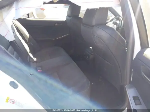 JTHBA1D21J5066695 2018 LEXUS IS - Image 8